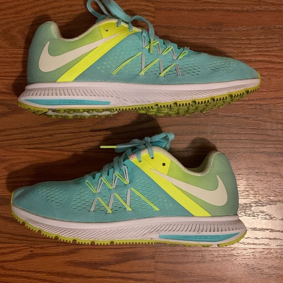Nike Shoes - NIKE Shoes